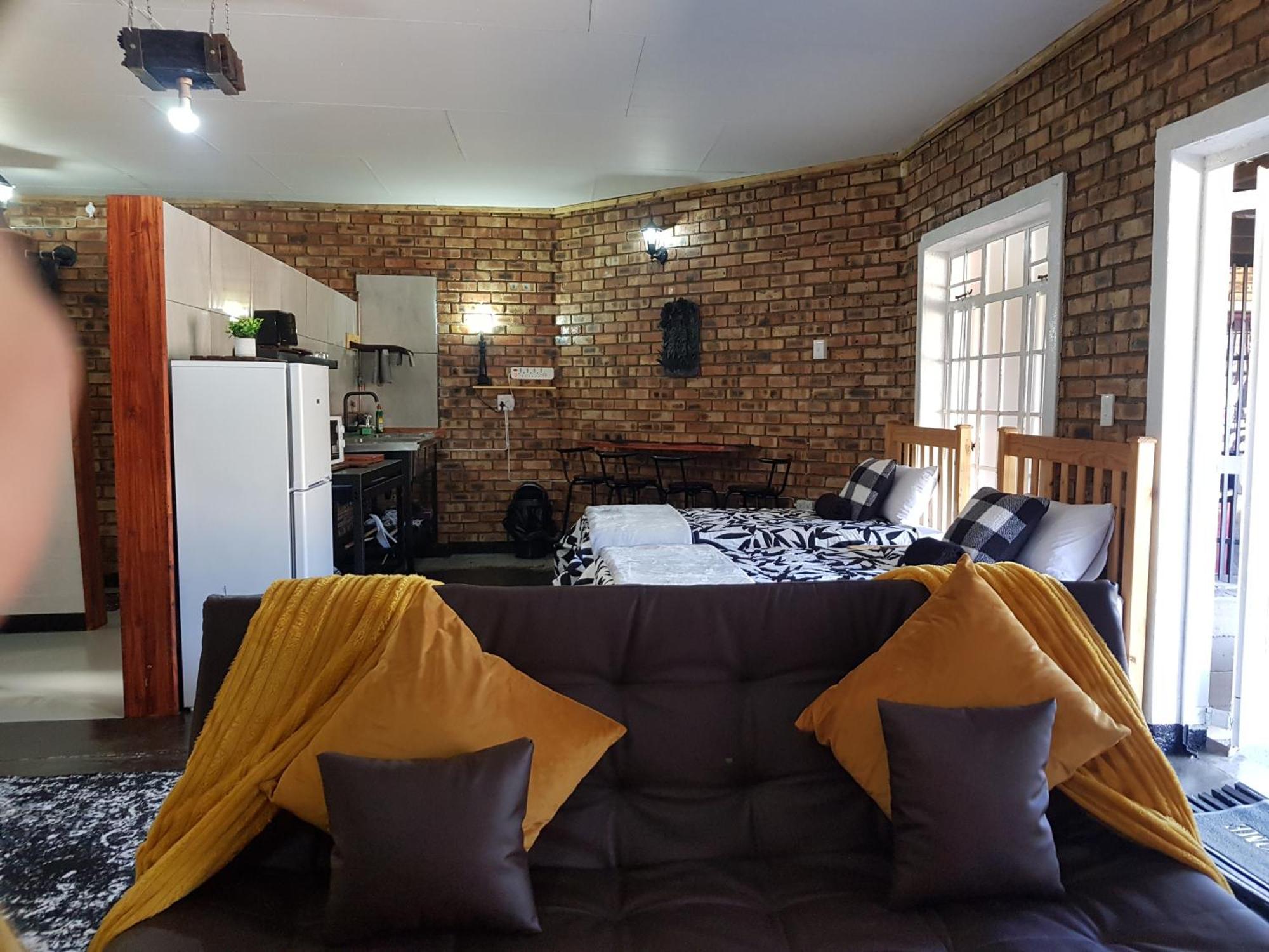 2K City Studios Not Self Catering Graskop Buitenkant foto