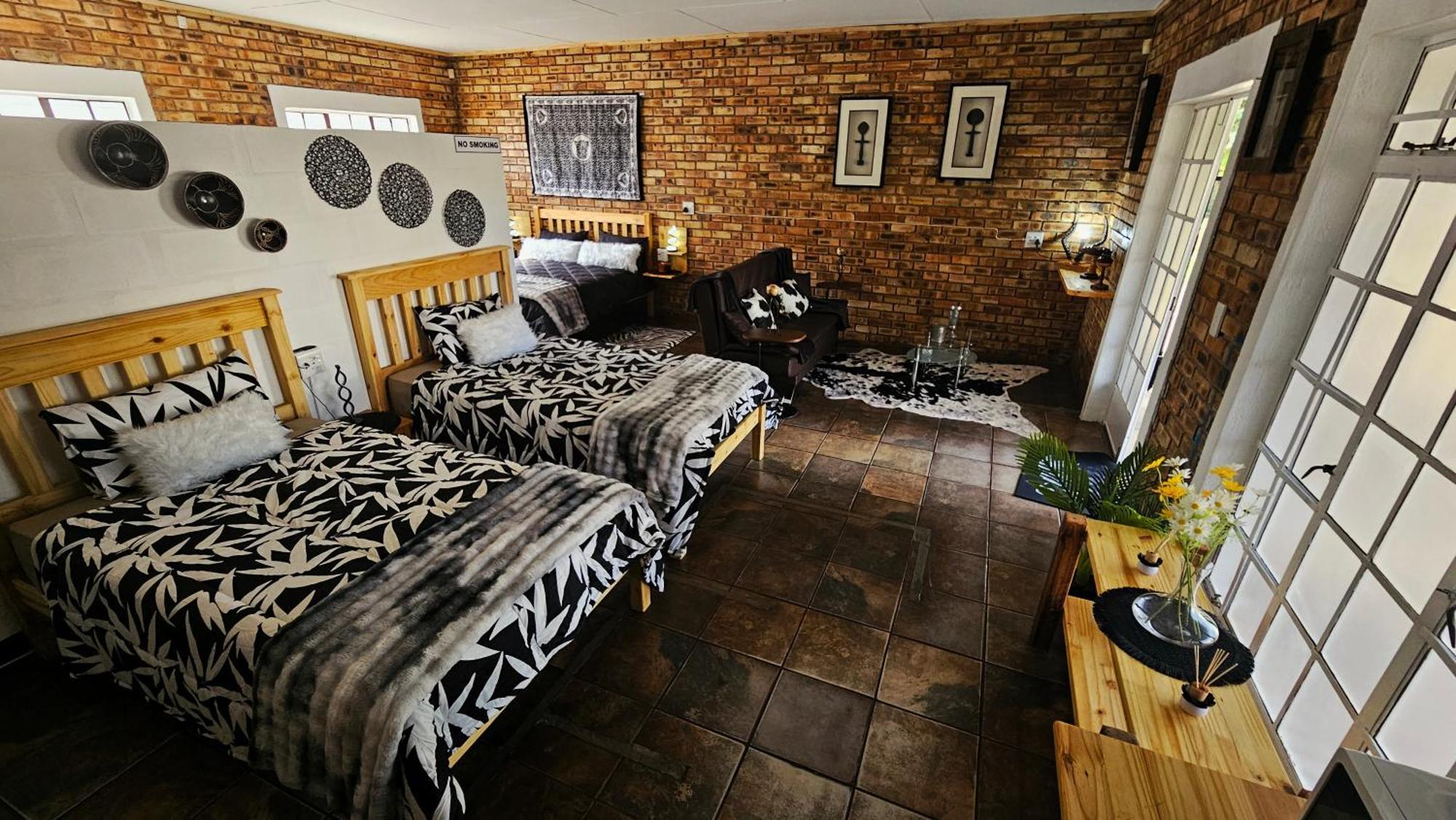 2K City Studios Not Self Catering Graskop Buitenkant foto